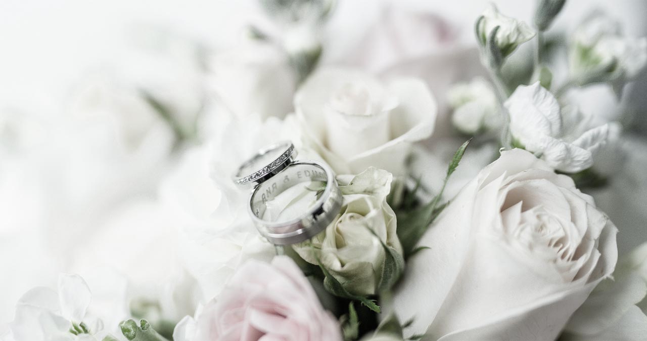 氷の宰相補佐と押しつけられた厄災の花嫁